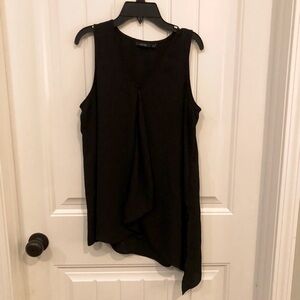 Apt. 9 black high/low hem v-neck lightweight sleeveless top, M